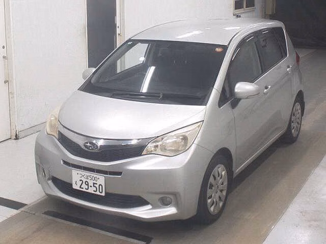 SUBARU TREZIA