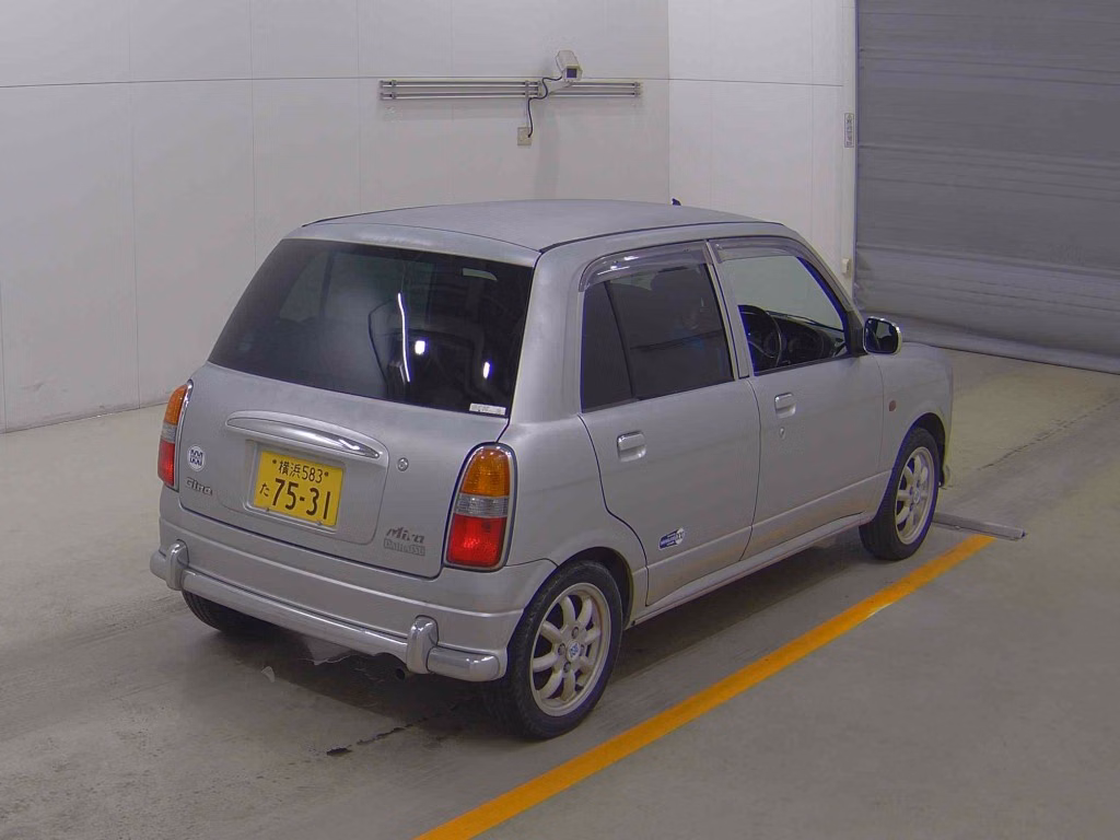 DAIHATSU MIRA GINO