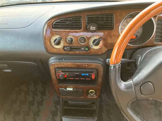 DAIHATSU MIRA GINO