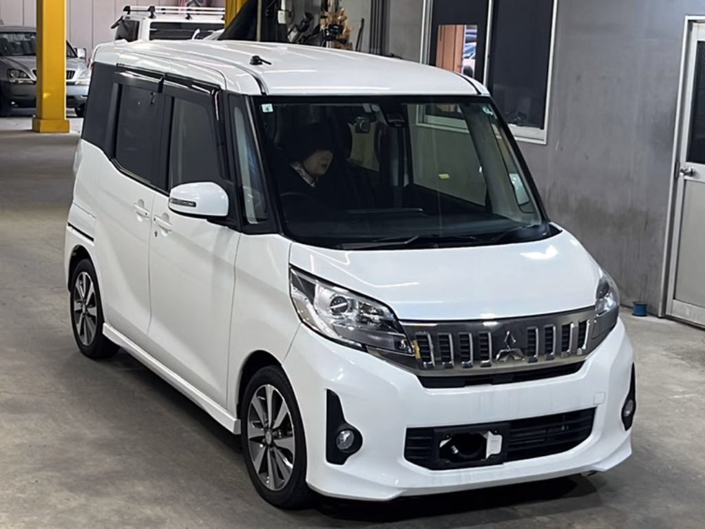 MITSUBISHI EK SPACE