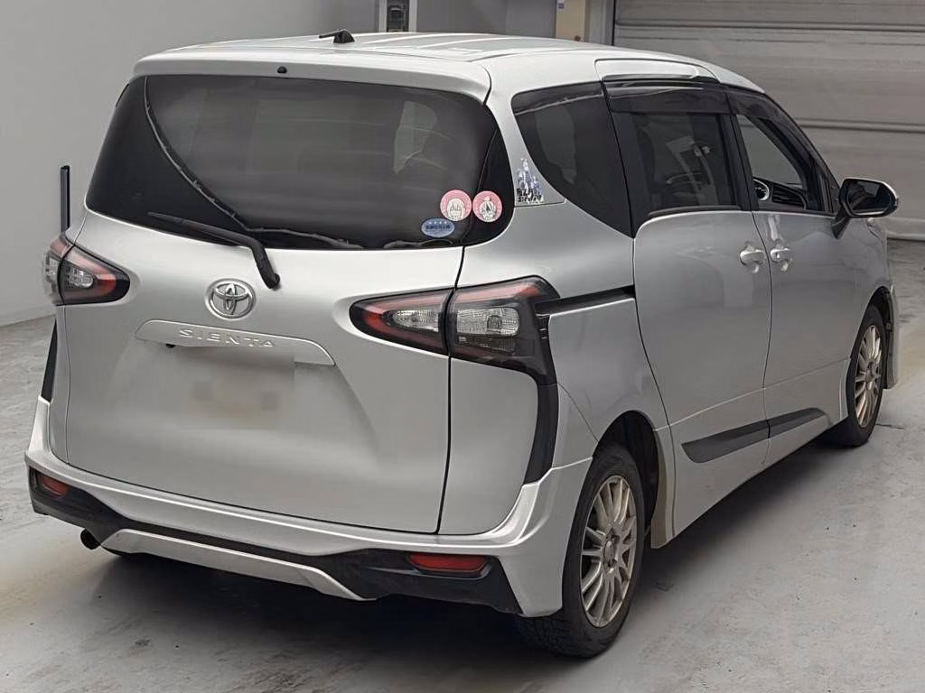 TOYOTA SIENTA