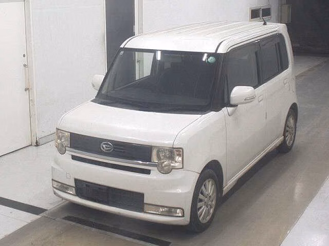 DAIHATSU MOVE CONTE