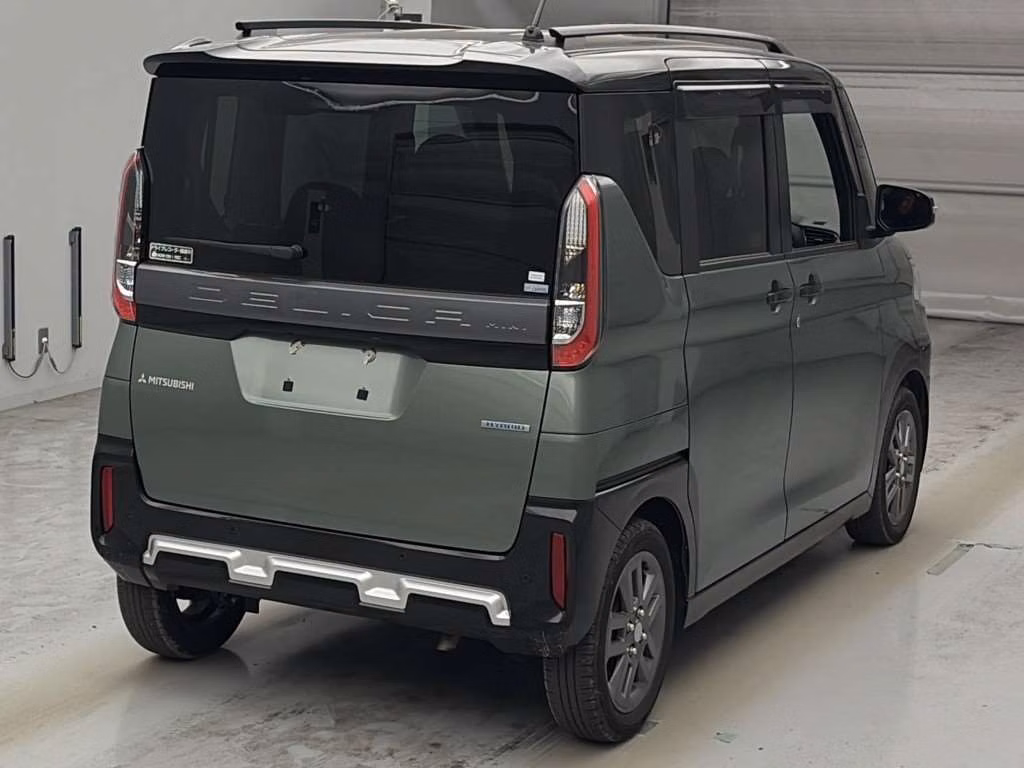 MITSUBISHI DELICA MINI