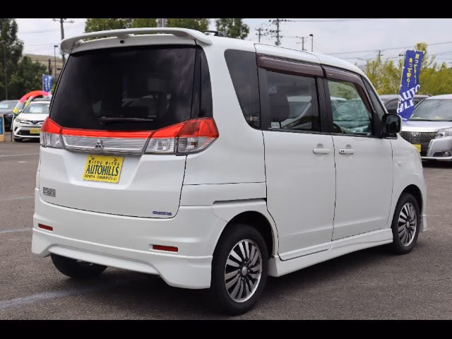 MITSUBISHI DELICA D:2