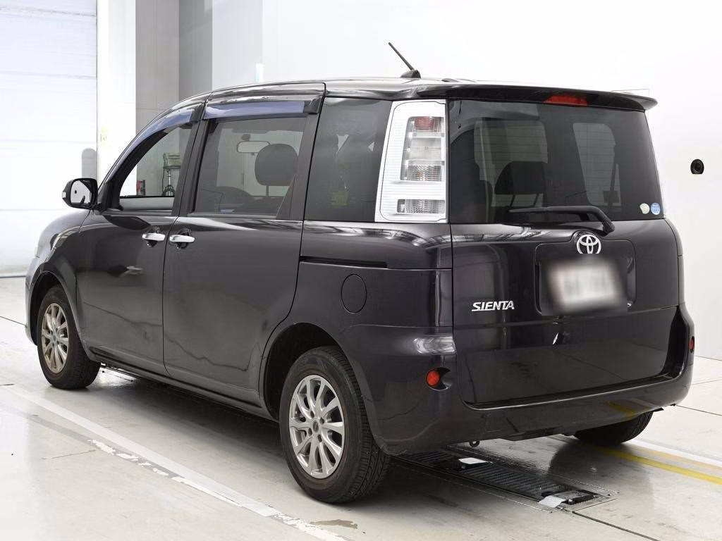 TOYOTA SIENTA
