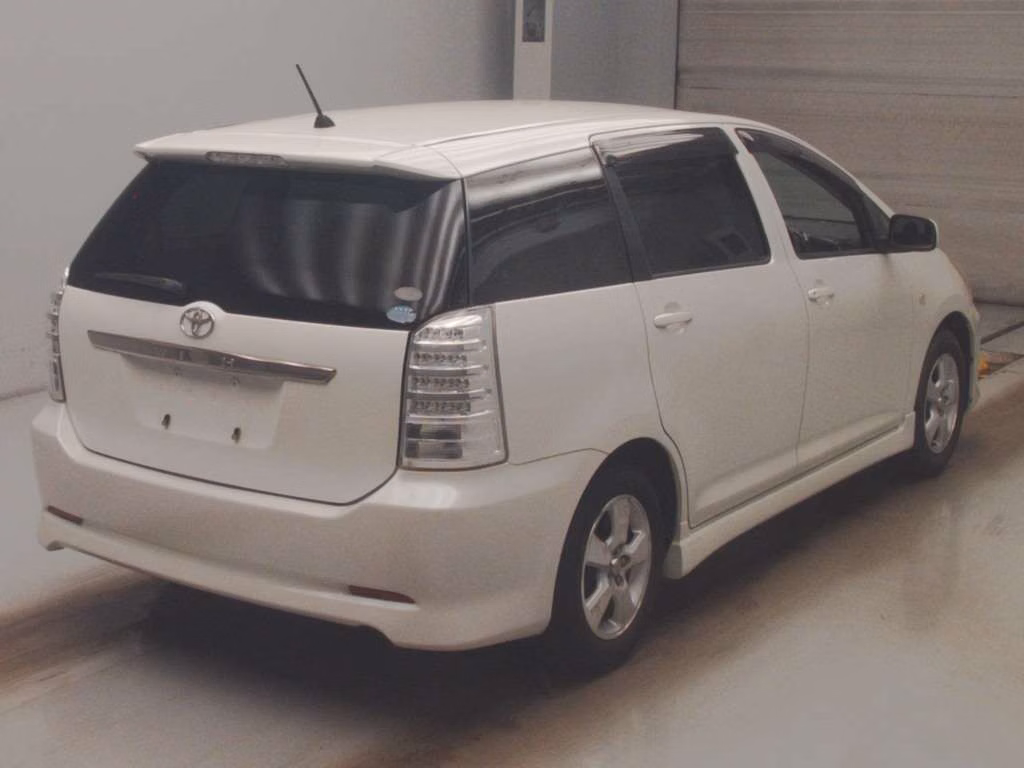 TOYOTA WISH
