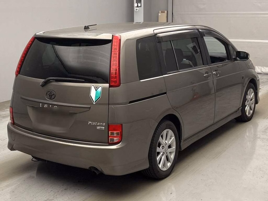 TOYOTA ISIS