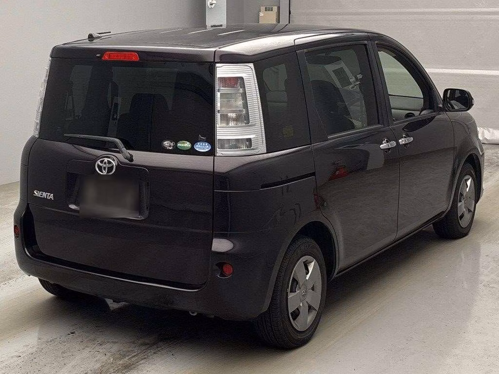 TOYOTA SIENTA