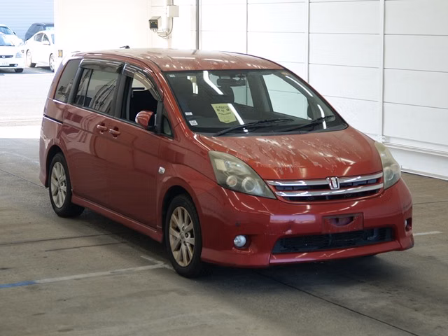 TOYOTA ISIS