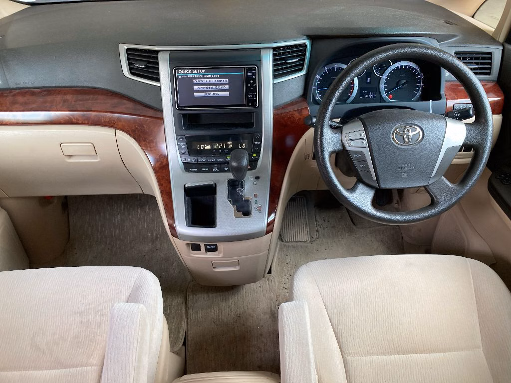 TOYOTA VELLFIRE