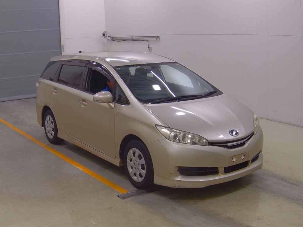 TOYOTA WISH