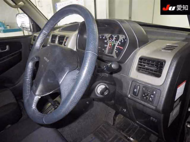 MITSUBISHI PAJERO MINI