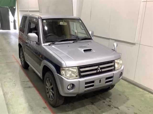 MITSUBISHI PAJERO MINI