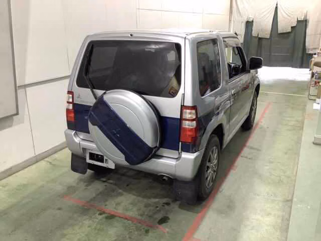 MITSUBISHI PAJERO MINI