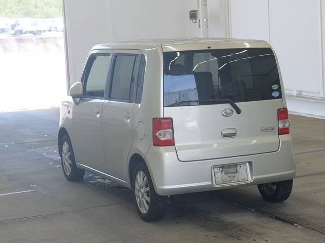 DAIHATSU MOVE CONTE