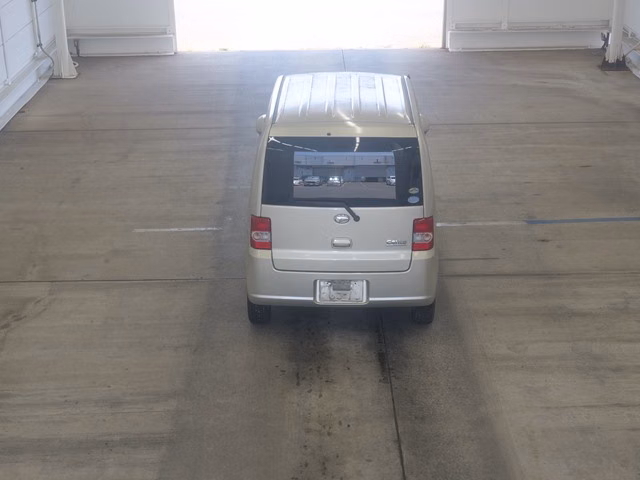 DAIHATSU MOVE CONTE
