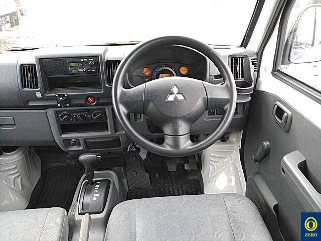 MITSUBISHI MINICAB MIEV