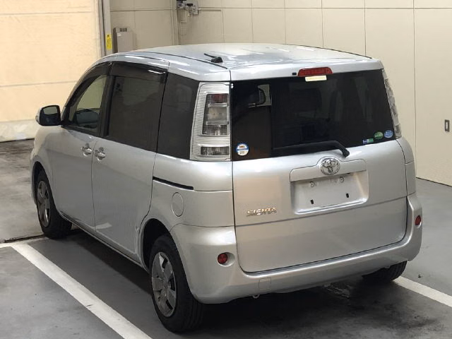 TOYOTA SIENTA