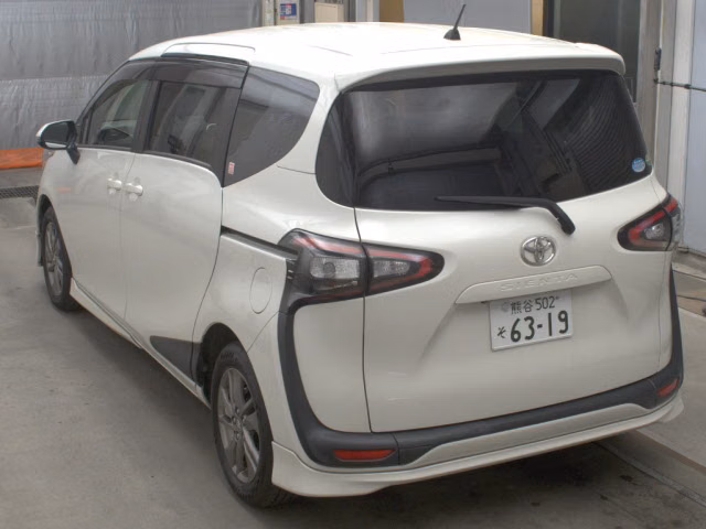 TOYOTA SIENTA
