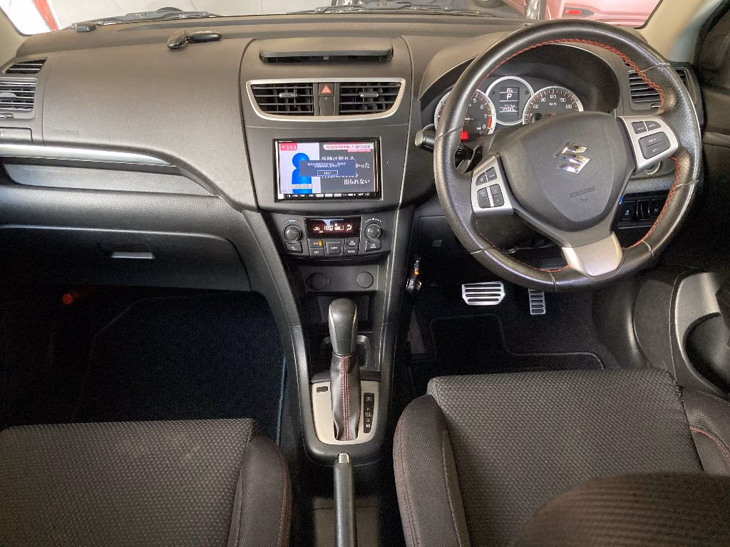 SUZUKI SWIFT