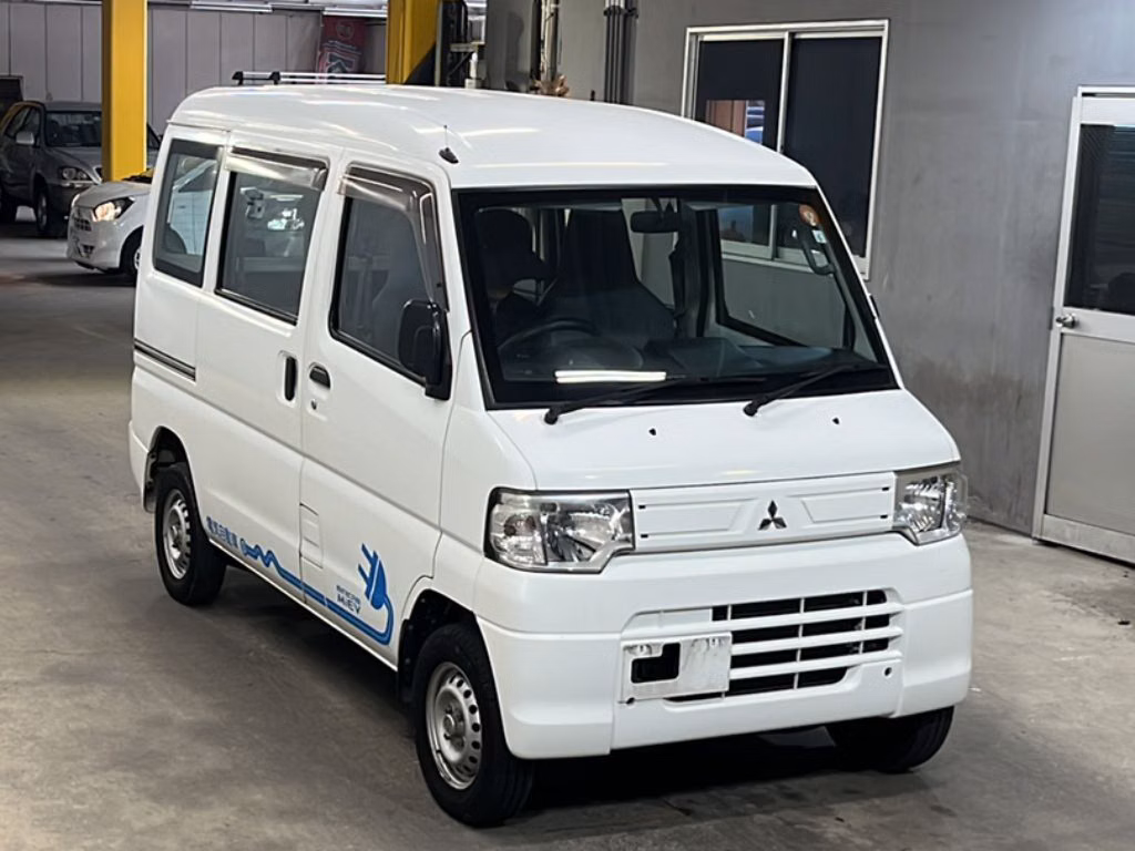 MITSUBISHI MINICAB MIEV