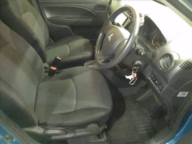MITSUBISHI MIRAGE