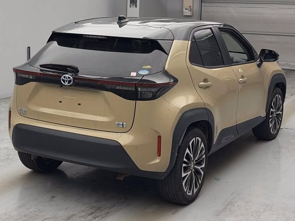 TOYOTA YARIS CROSS
