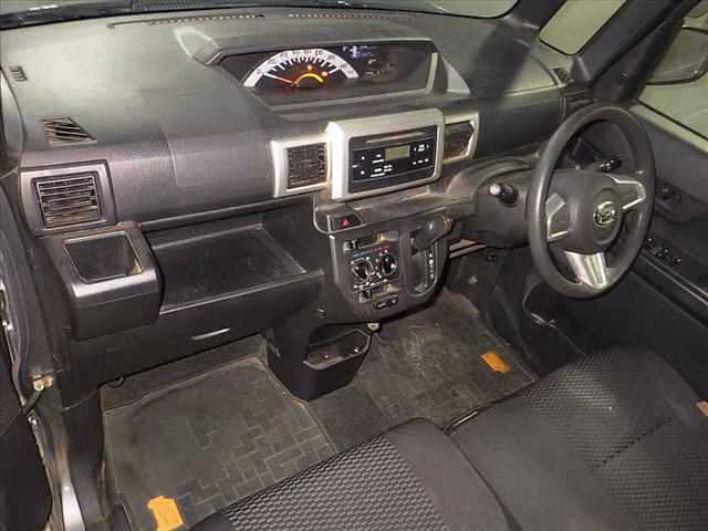 DAIHATSU WAKE