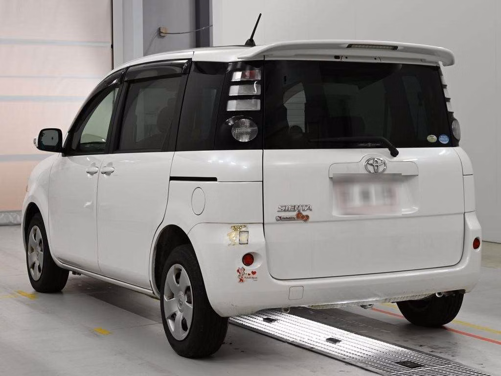 TOYOTA SIENTA
