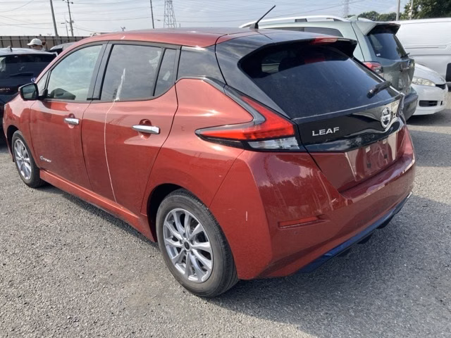 NISSAN LEAF