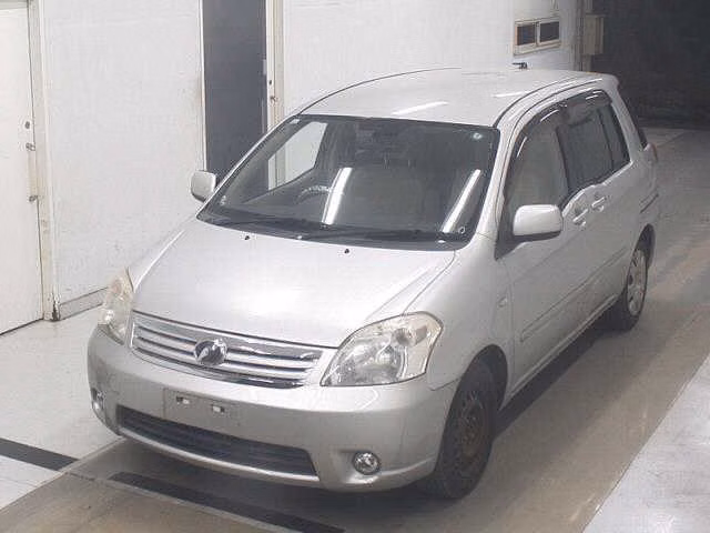 TOYOTA RAUM