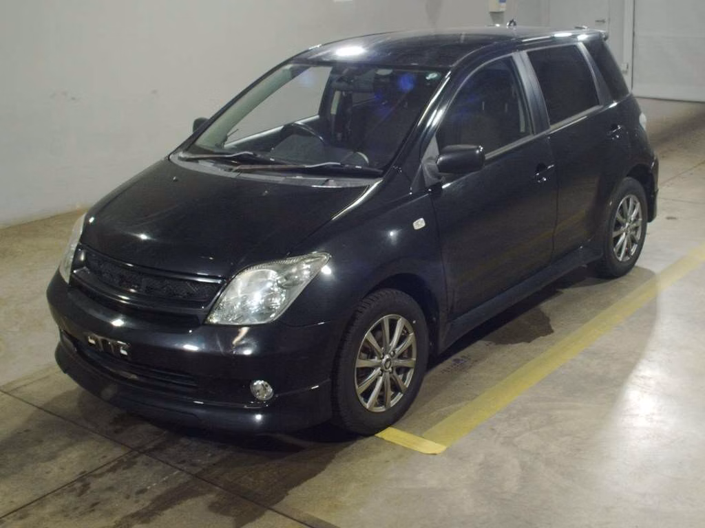 TOYOTA IST