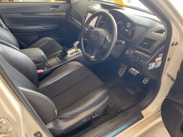 SUBARU LEGACY B4