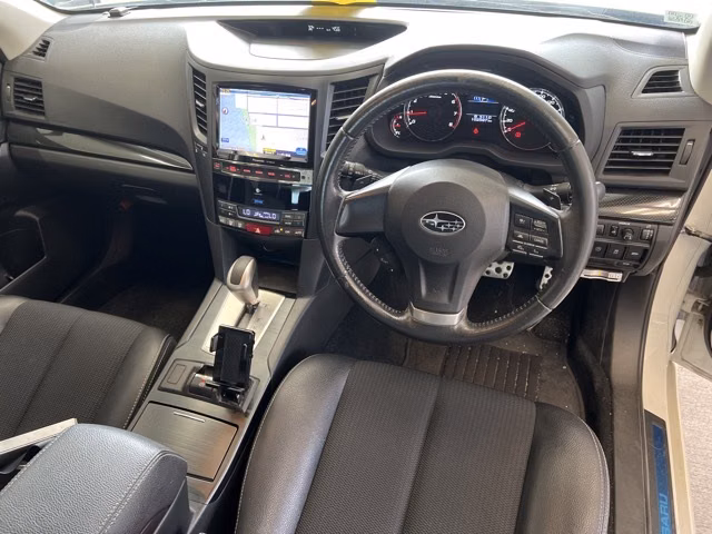 SUBARU LEGACY B4