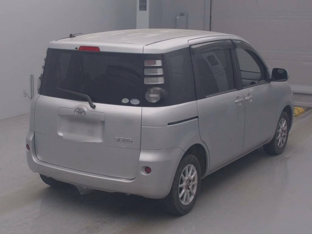 TOYOTA SIENTA