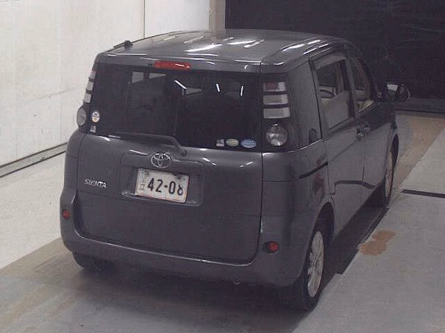 TOYOTA SIENTA