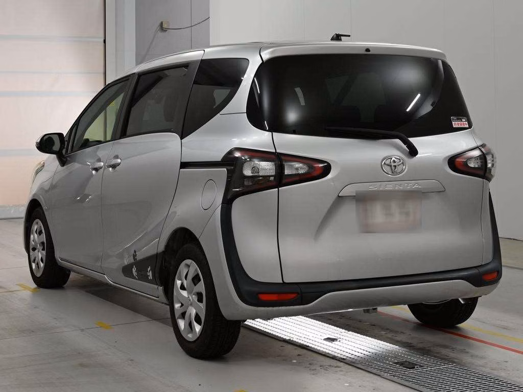 TOYOTA SIENTA