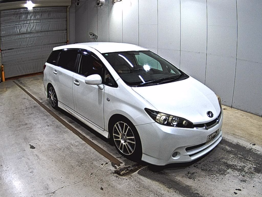TOYOTA WISH