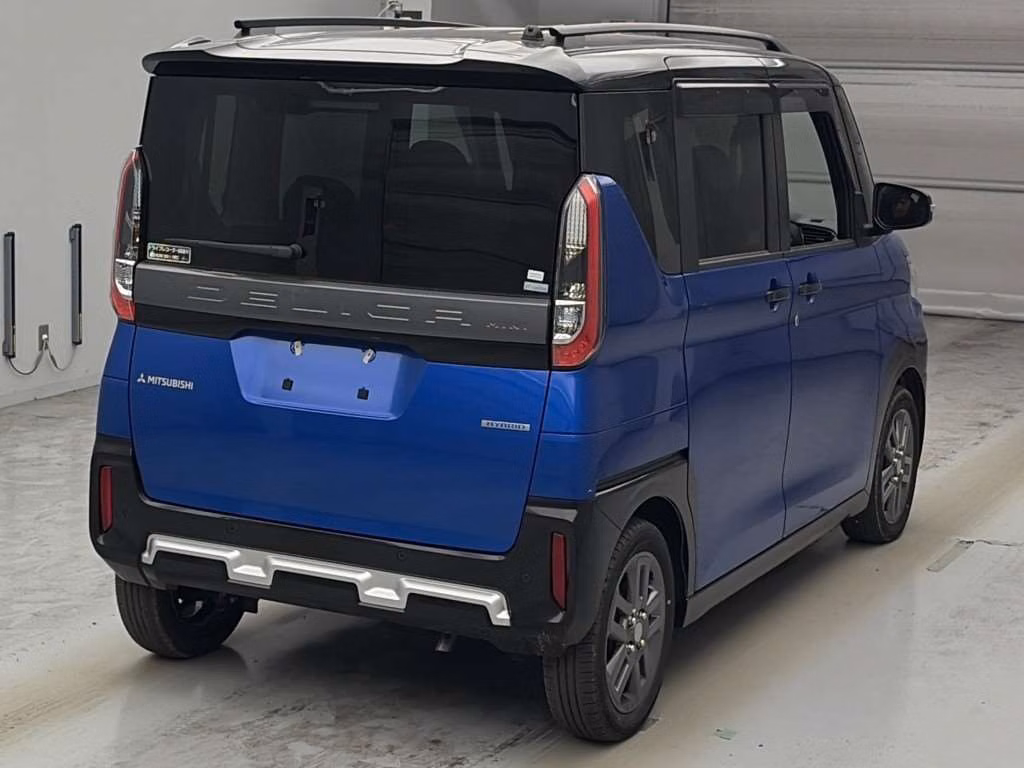MITSUBISHI DELICA MINI