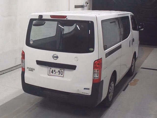 NISSAN NV350 CARAVAN
