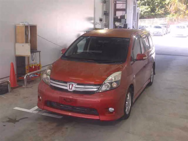 TOYOTA ISIS