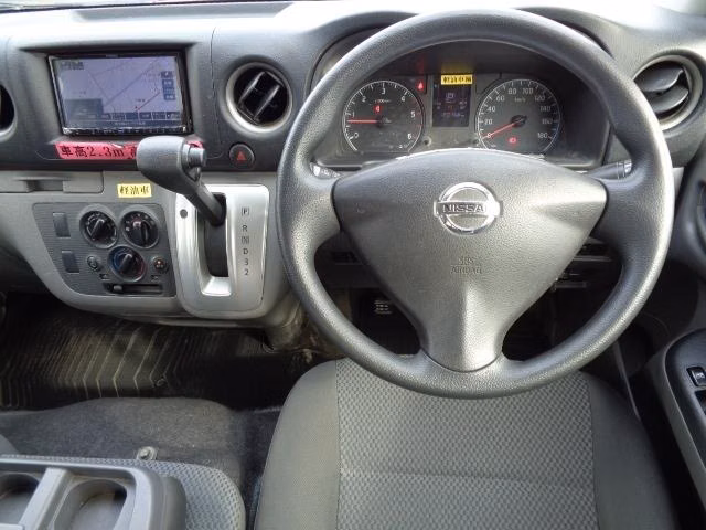 NISSAN NV350 CARAVAN