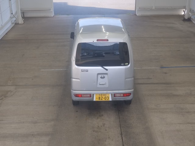 TOYOTA PIXIS VAN