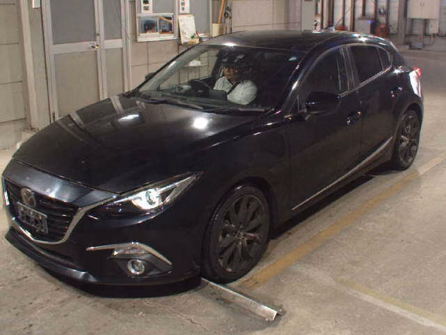 MAZDA AXELA