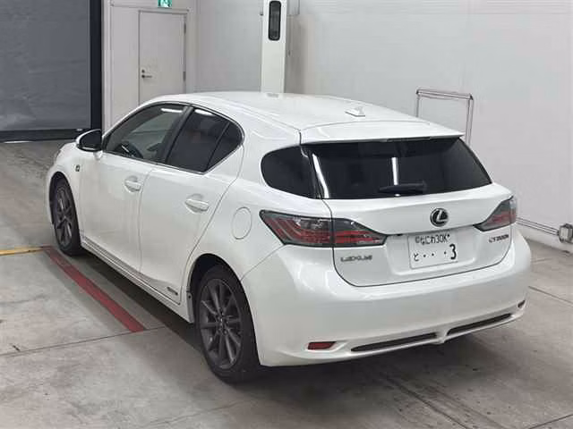 LEXUS CT200H