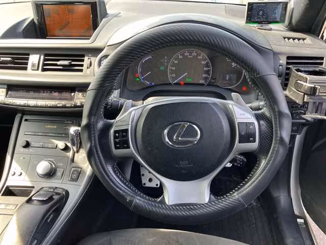 LEXUS CT200H