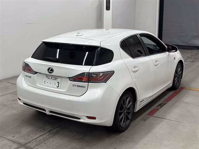 LEXUS CT200H