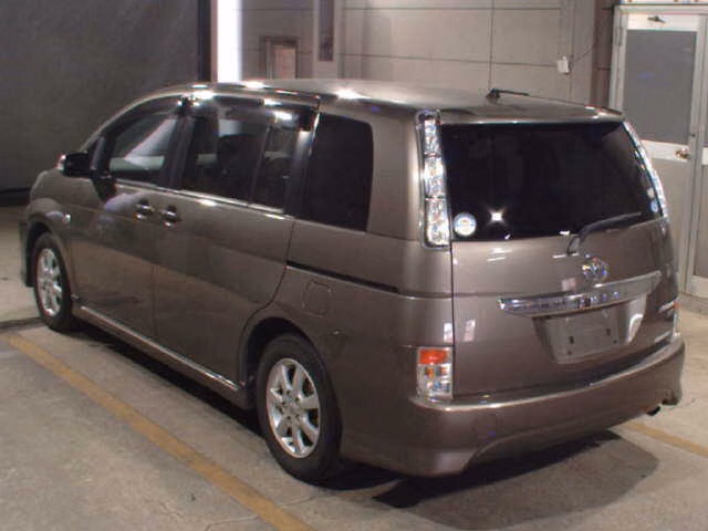 TOYOTA ISIS