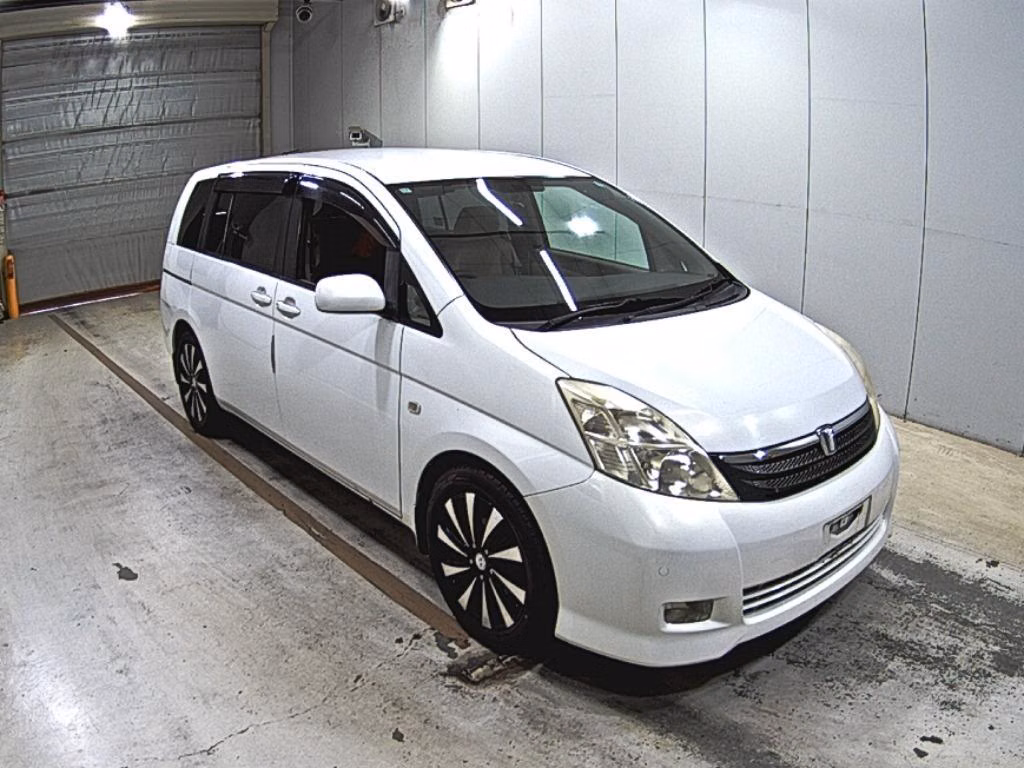 TOYOTA ISIS