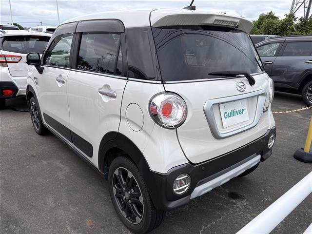 DAIHATSU CAST